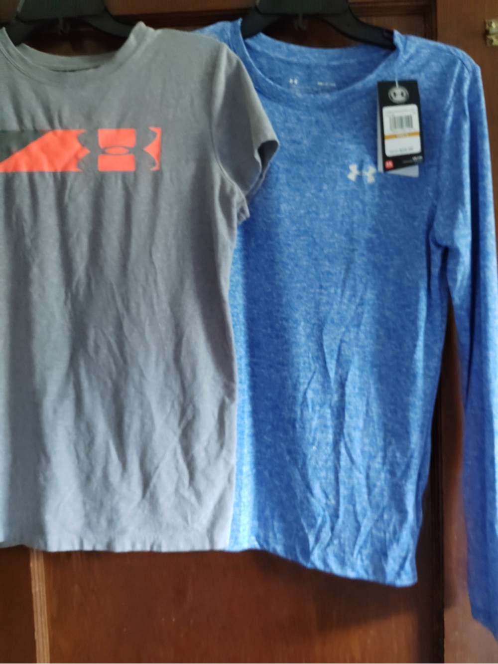 Under Armour  long sleeve & short sleeve tops